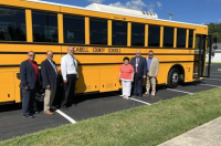 西弗吉尼亚州和GreenPower为卡贝尔县卡诺瓦县和默瑟县的学区启动全电动校车试点项目