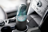 松下的便携式NanoeX空气净化器可在您开车时过滤异味和污染物