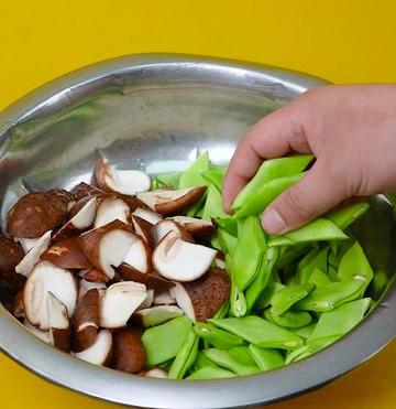 香菇豆角的做法大全家常（香菇豆角的做法）