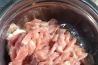 青椒肉丝怎么做法好吃（美食青椒肉丝的做法）