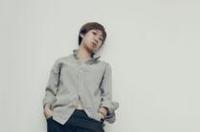 hand的动名词？ handsome