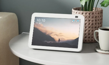 亚马逊的Echo Show 8智能显示器跌回75美元