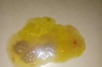 狗狗拉稀很臭，精神却很好，怎么回事？ 小狗一直拉稀但有精神