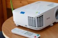 明基E580投影仪如何使用？ 明基e580