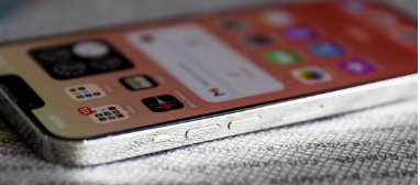 iPhone15Pro手机可以借用苹果手表Ultra超棒的动作按钮