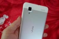 vivox50pro+换屏幕多少钱？ vivo手机x50pro多少钱