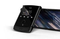 摩托罗拉第三代折叠屏手机 MOTO Razr 2022 官宣，曾首创业内竖向折叠屏设计 摩托罗拉 razr