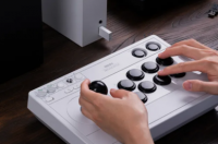 8BitDo的Xbox授权街机摇杆是无线和可定制的