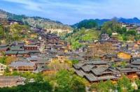 千户苗寨半山腰是五六号风雨桥吗 千户苗寨