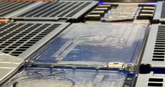 Carrar和Gentherm联手为电动汽车电池模块提供稳健的两相浸入式热管理