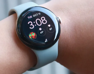 谷歌的Pixel Watch现在提供夜间血氧跟踪