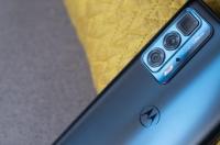 摩托罗拉edge30Pro外观-摩托罗拉edge30Pro渲染图 摩托罗拉edge x30pro