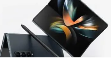 泄露的三星Galaxy Z Flip 5印刷机渲染图展示了新的封面屏幕