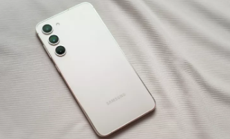 三星Galaxy S23 FE可能不会同时在所有地方发布