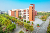 长江大学，中国湖北省由湖北省教育厅主管的综合性大学