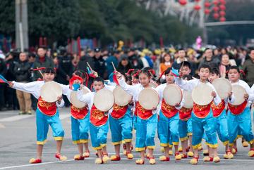 边鼓，壮族混合击膜鸣乐器