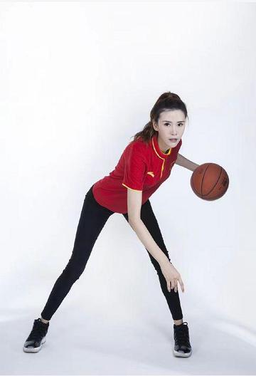 许诺，前中国女子篮球运动员