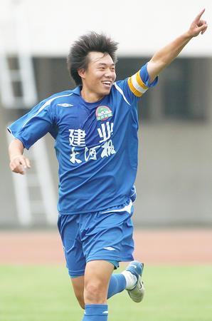 陆峰，前中国男子职业足球运动员