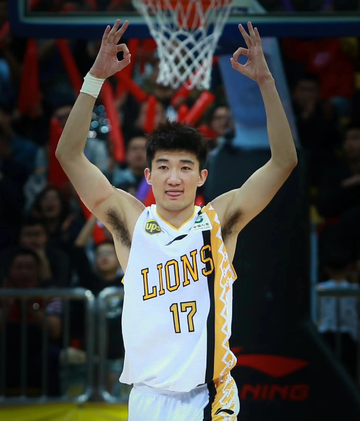 孙铭徽，中国男子职业篮球运动员