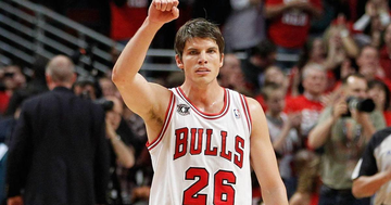 凯尔·科沃尔，NBA退役球员、亚特兰大老鹰队主管