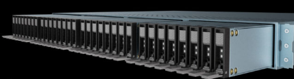 Solidigm P5336是一款专为数据中心设计的大型四级单元SSD