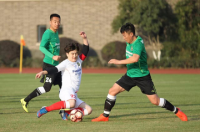 马成，前中国男子职业足球运动员