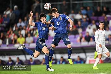 富安健洋，日本男子国家足球队后卫