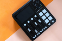 事实证明Rodecaster Duo播客混音器越大并不总是越好