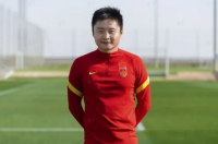 李行，中国男子足球运动员