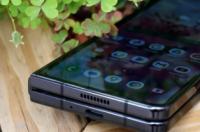 三星Galaxy Z Fold 5可折叠智能手机现在立减300美元