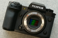 您认为Fujifilm XH2配备了最高分辨率的APSC传感器吗