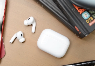 Apple AirPods Pro耳塞回落至199美元