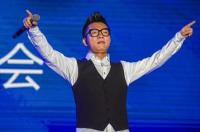 汤潮，中国内地歌手、演员