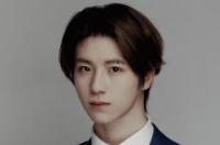 黄誉博，中国内地男歌手、演员