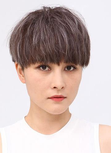 厉娜，中国女歌手