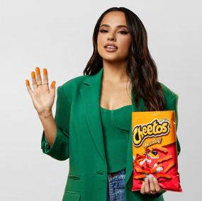 Cheetos携手全球巨星BeckyG推出全球首个指尖赞助活动