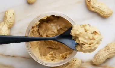 尝试这7种坚果酱为您的饮食添加健康的营养成分