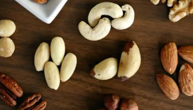 日常饮食中应包含的7种食物可增强能量并保持积极的生活方式