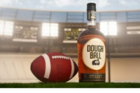 Dough Ball Whiskey的Tailgate巡演重返100多场职业和大学橄榄球比赛
