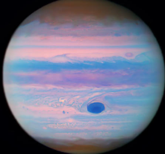 哈勃太空望远镜捕获木星的紫外线图像