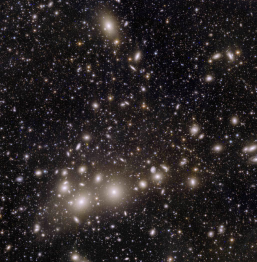 欧几里得聚焦英仙座星系团