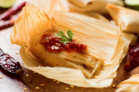 纯素Portabello 'Huitlacoche'玉米粉蒸肉