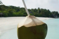 6种天然保湿饮料让肌肤焕发光彩