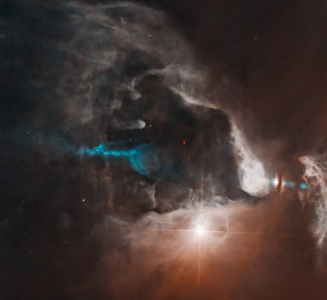 哈勃太空望远镜拍摄年轻多星系统的图像