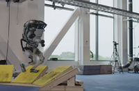 波士顿动力公司将Atlas送到机器人养老院