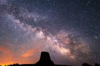 何时可以在宝瓶座埃塔流星雨中目睹每小时50颗流星