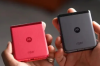 摩托罗拉Razr 50 Ultra实时图像在线泄露提示最小的设计更改