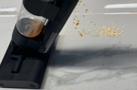 戴森首款专用硬地板清洁剂不吸