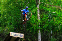 Insta360与Red Bull Hardline携手成为全球最艰难速降山地自行车赛官方合作伙伴