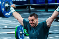 这位英国男子的目标是通过CrossFit征服世界